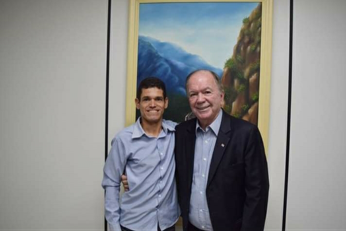 Atuante nas redes sociais, Claudio Leite, o Galego, é candidato a vereador